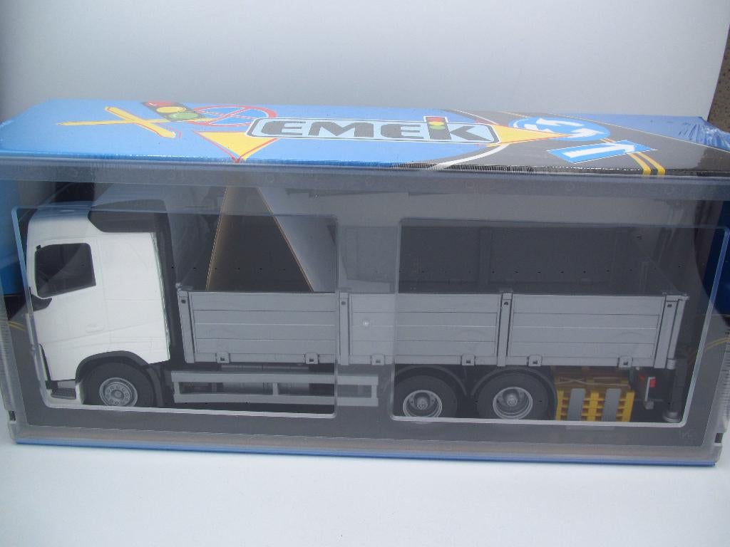 Emek - Volvo 50352 Bakwagen met Hiab Laadkraan in doos 1:25, Overige merken, Groter dan 1:32, Nieuw, Ophalen of Verzenden