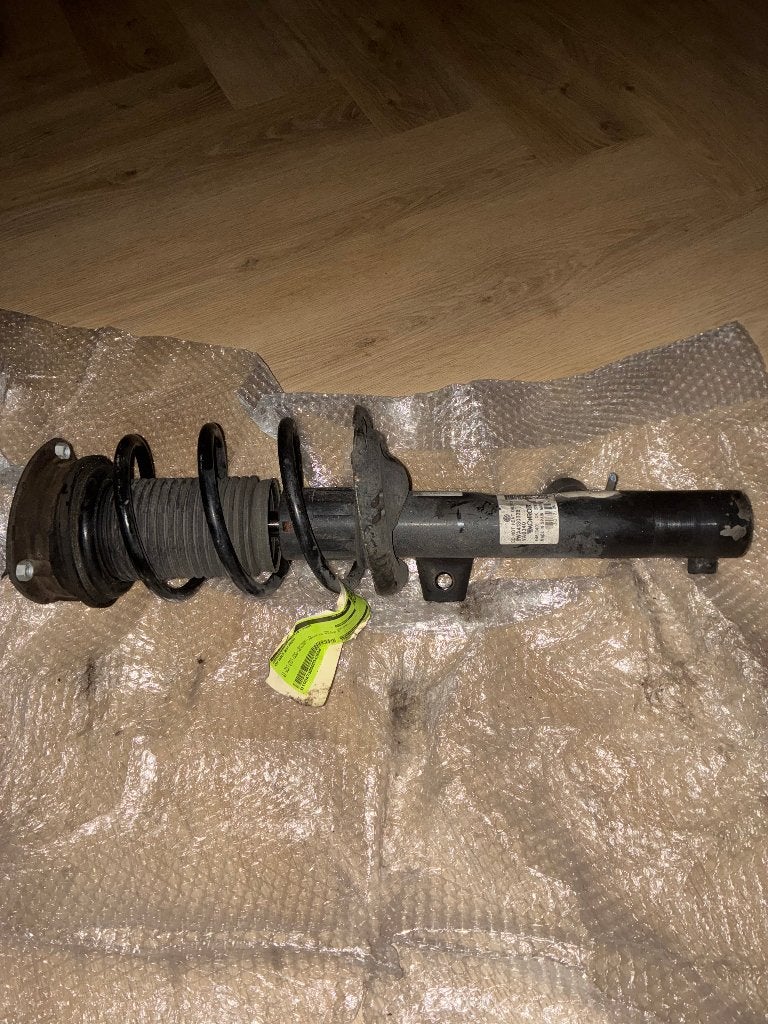 VW Golf 8 Schokdemper Rechtsvoor, Ophalen of Verzenden, Gebruikt, Volkswagen