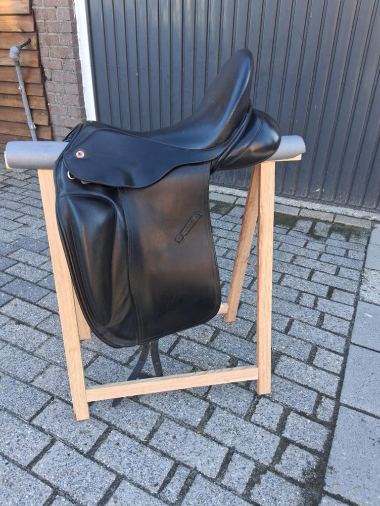 Vivary dressuurzadel model CA 03 18 inch zwart, Ophalen of Verzenden, Gebruikt, Dressuur