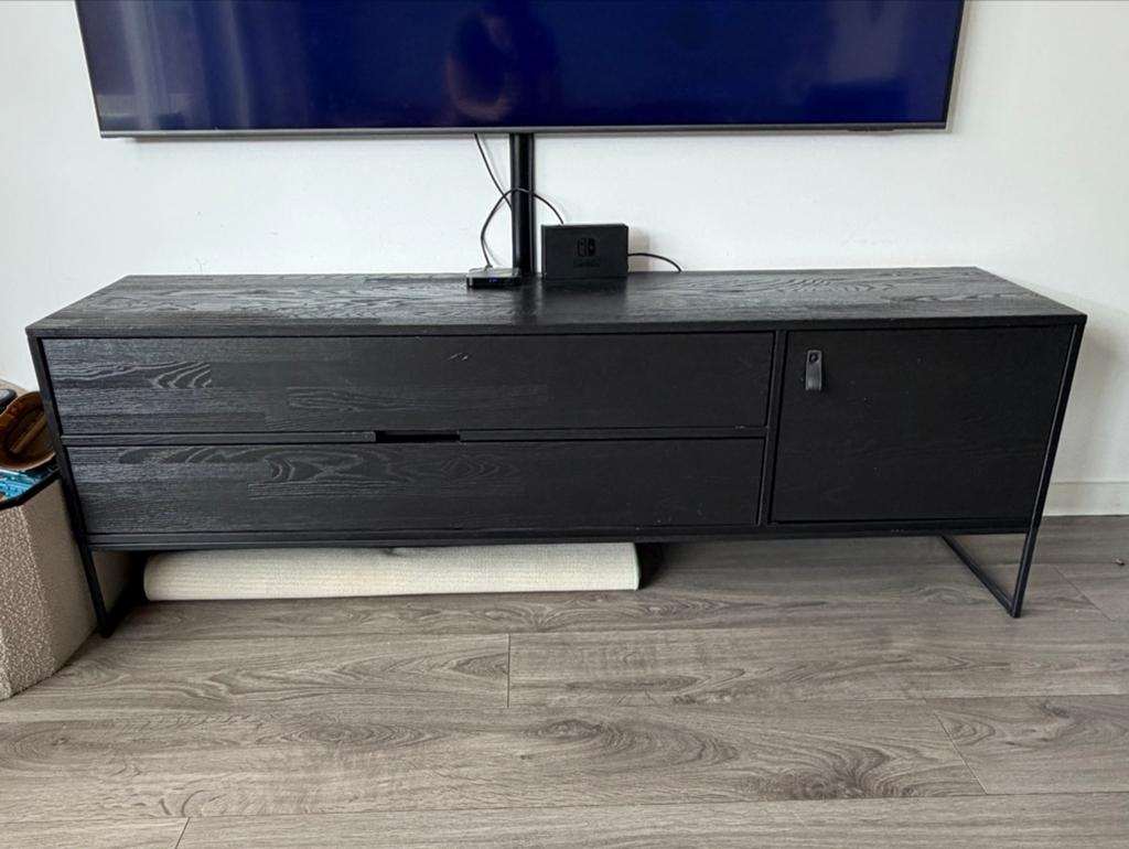 WOOOD Silas- Zwart TV-meubel met lades en kastje, Ophalen, 100 tot 150 cm, Zo goed als nieuw, Minder dan 100 cm