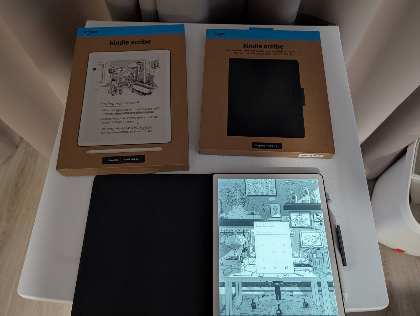 Kindle Scribe - 2026 with front light - 64G - with case, Computers en Software, E-readers, Ophalen of Verzenden, Zo goed als nieuw
