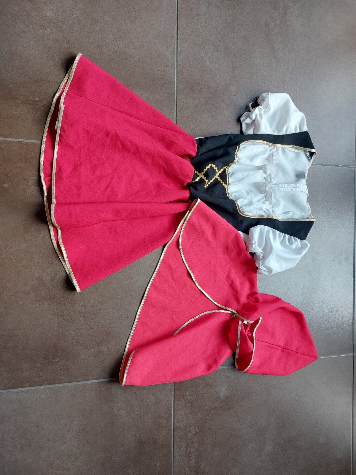 Roodkapje outfit, Kleding | Dames, Carnaval, Ophalen of Verzenden, Zo goed als nieuw, Kleding