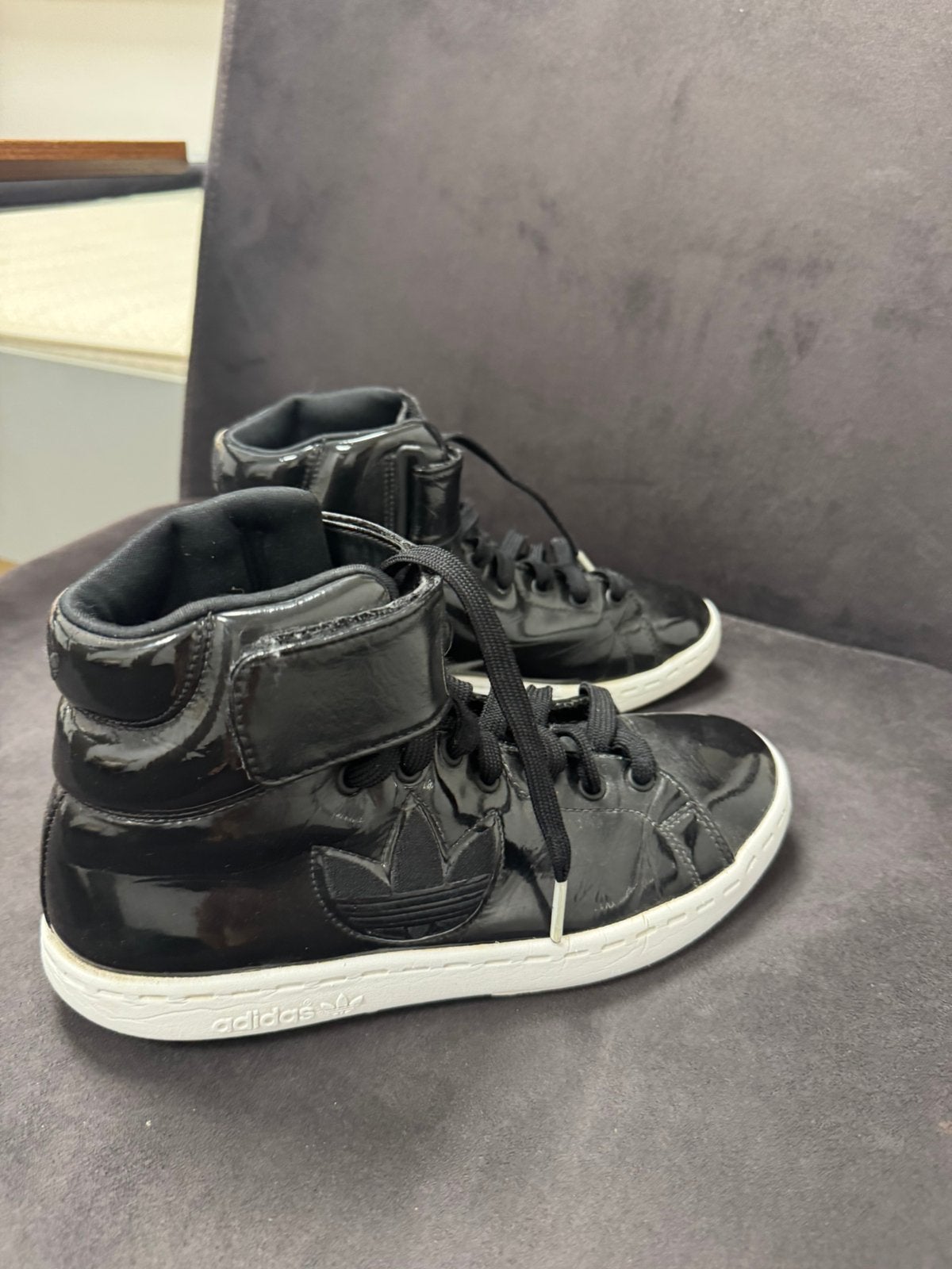 Adidas lakleren hoge sneakers, maat 37, Gebruikt, Jongen of Meisje, Schoenen, Ophalen of Verzenden