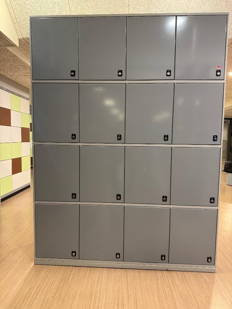 Lockerkast, vakkenkast staal met 16 opbergvakken, Ophalen, Zo goed als nieuw
