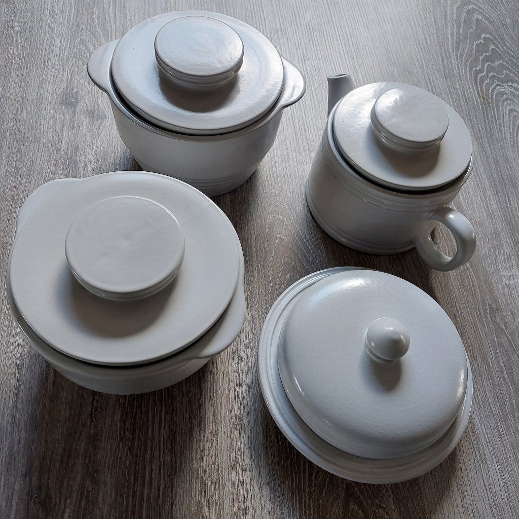 Staffel Stoneware botervloot dekschaal theepot, Overige merken, Overige typen, Ophalen of Verzenden, Zo goed als nieuw
