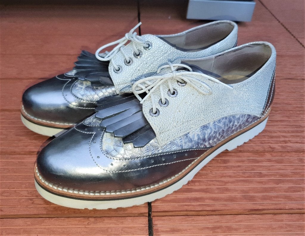 Footnotes mt.40 H glanzend zilver-grijze leren veterschoenen, Schoenen met lage hakken, Ophalen of Verzenden, Zo goed als nieuw