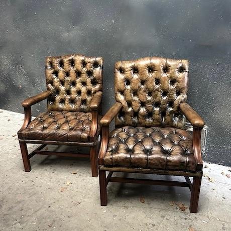 2 origineel Engelse Chesterfield fauteuils, Huis en Inrichting, Fauteuils, Ophalen, Chesterfield Engels Landelijk Klassiek, Gebruikt