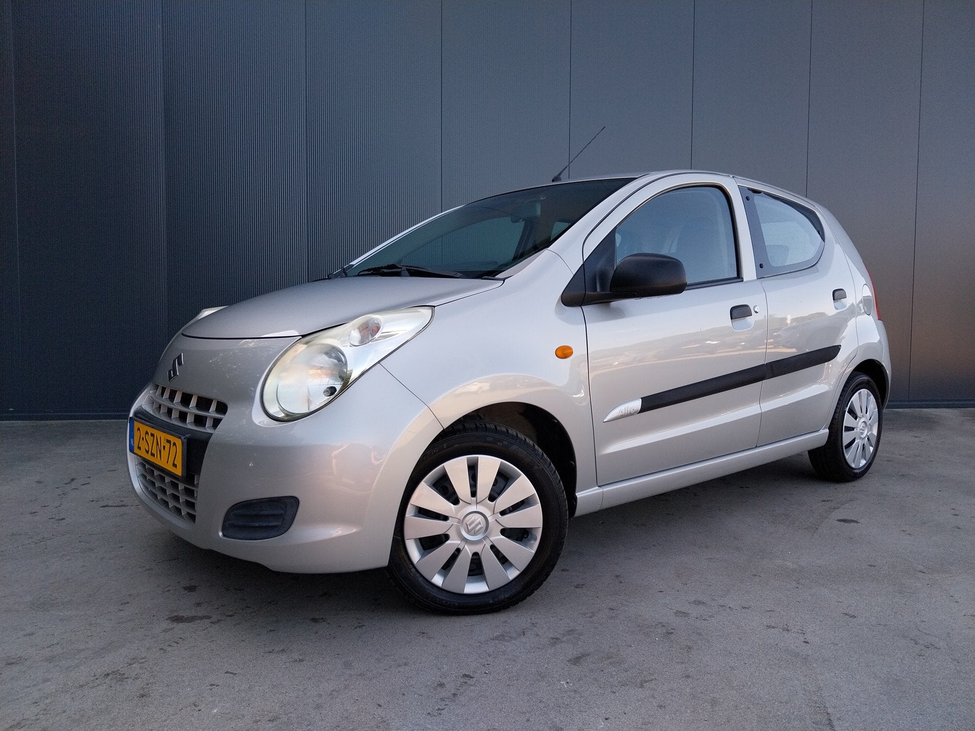 Suzuki Alto 1.0 Comfort EASSS AIRCO TREKHAAK 5 DEURS, Auto's, Voorwielaandrijving, Euro 5, Gebruikt, 200 kg