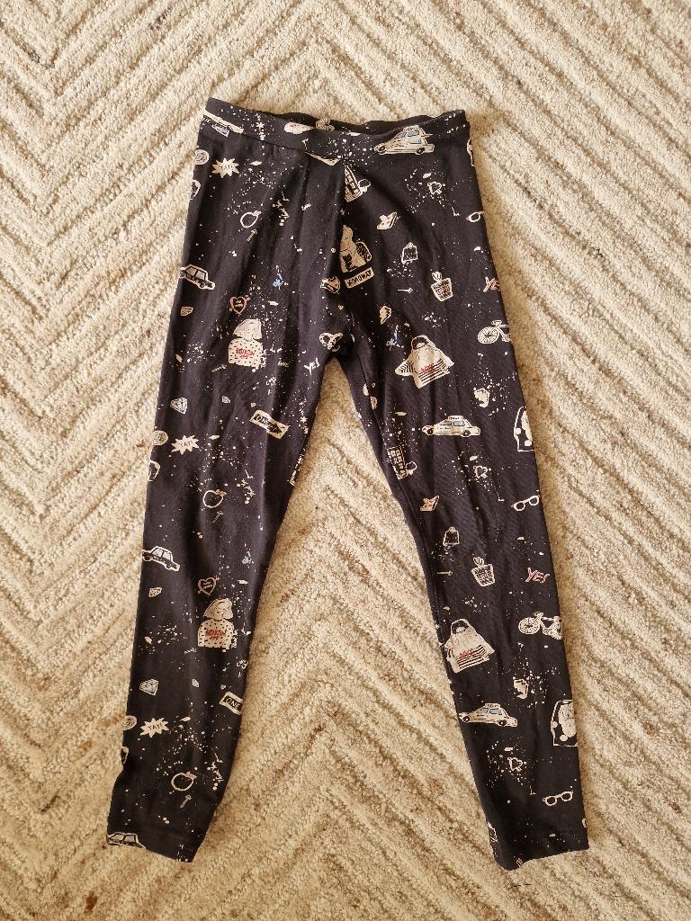Stoere zwarte Zara legging maat 128, Broek, Meisje, Ophalen of Verzenden, Zo goed als nieuw