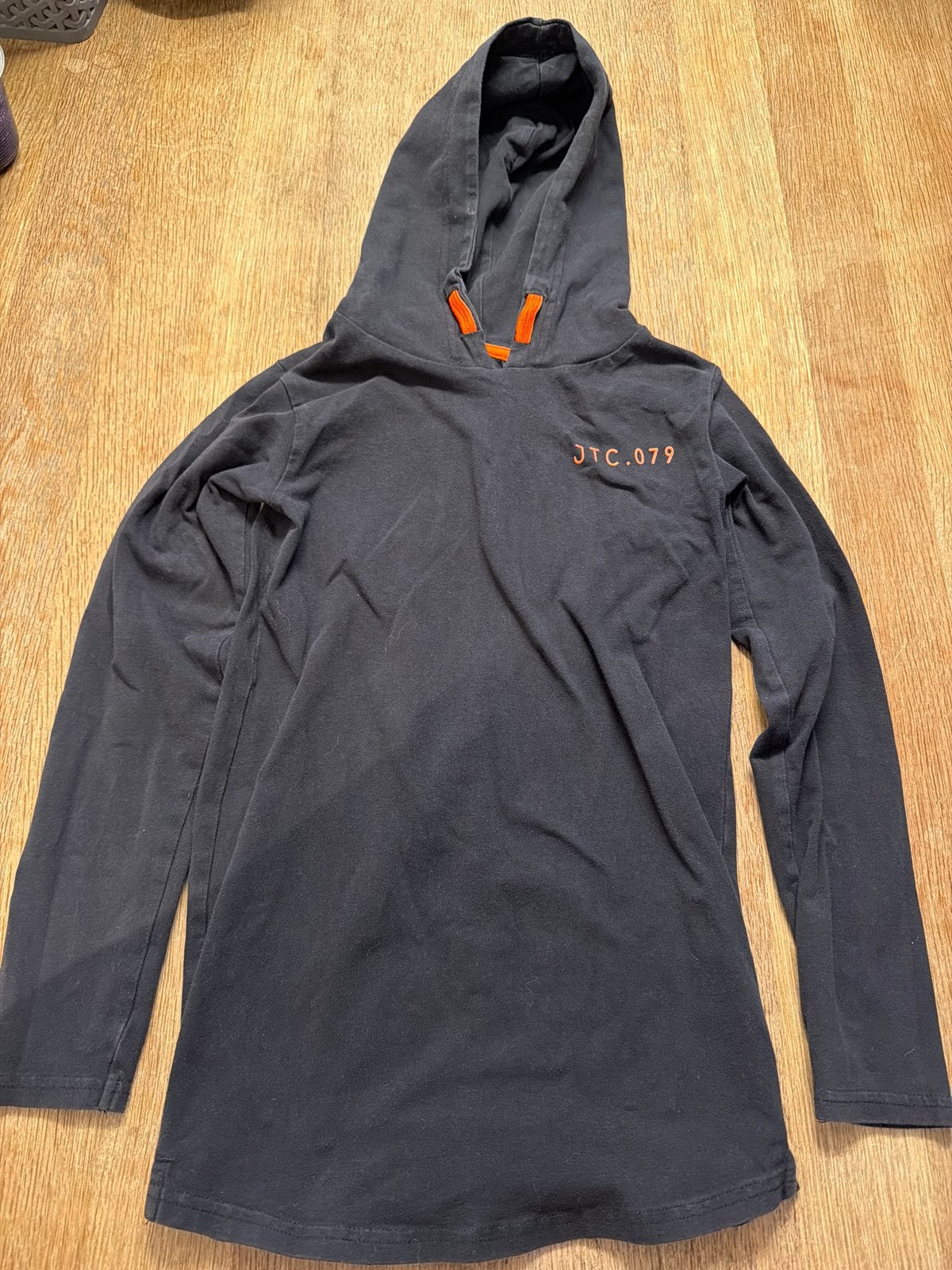Jumping the Couch hoodie maat 134-140, Ophalen, Zo goed als nieuw, Jongen of Meisje, Trui of Vest