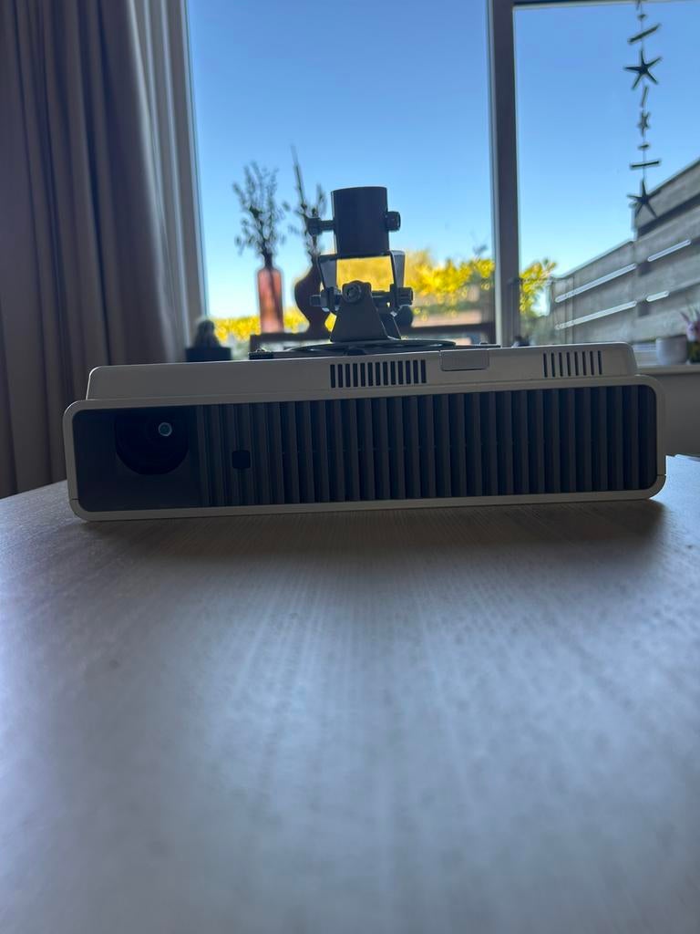 Beamer XJ-M250 Casio data projector, Ophalen, Zo goed als nieuw, LED, Casio