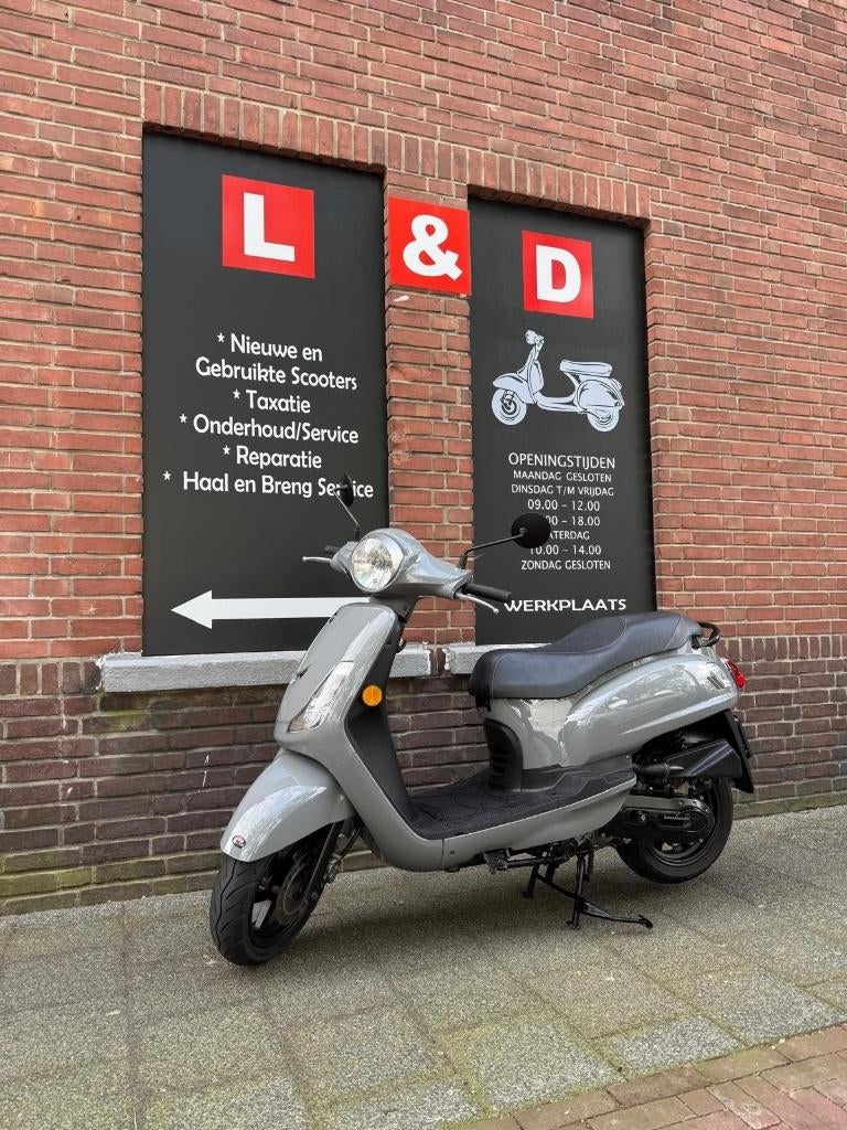 Te Koop sym fiddle II ( blauwe kenteken ), Fietsen en Brommers, Ophalen, Zo goed als nieuw, Benzine, Fiddle