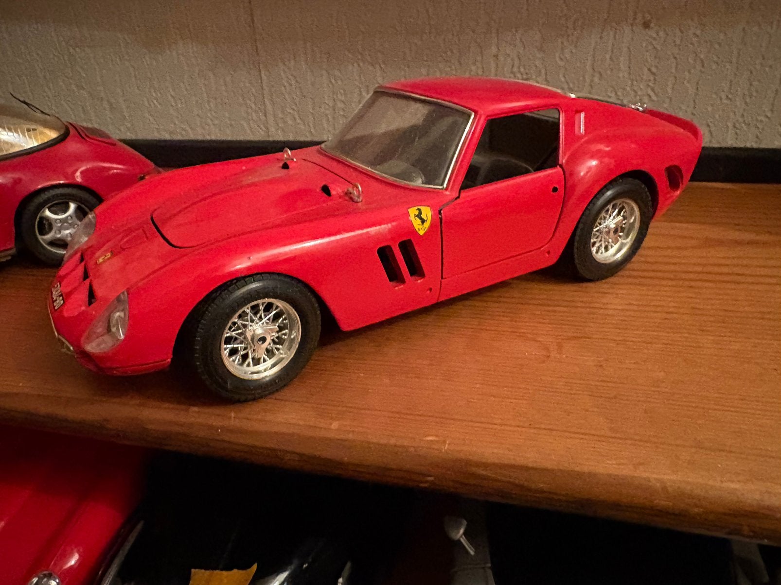 Ferrari.    GTO.                 Burago, Ophalen of Verzenden, Zo goed als nieuw, Bburago