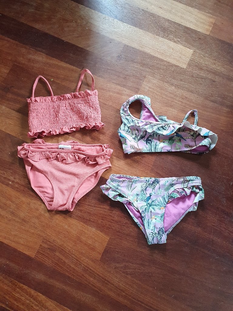 2 meisjes bikini’s, Kinderen en Baby's, Kinderkleding | Kinder-zwemkleding, Bikiniset, Meisje, Ophalen of Verzenden, Zo goed als nieuw