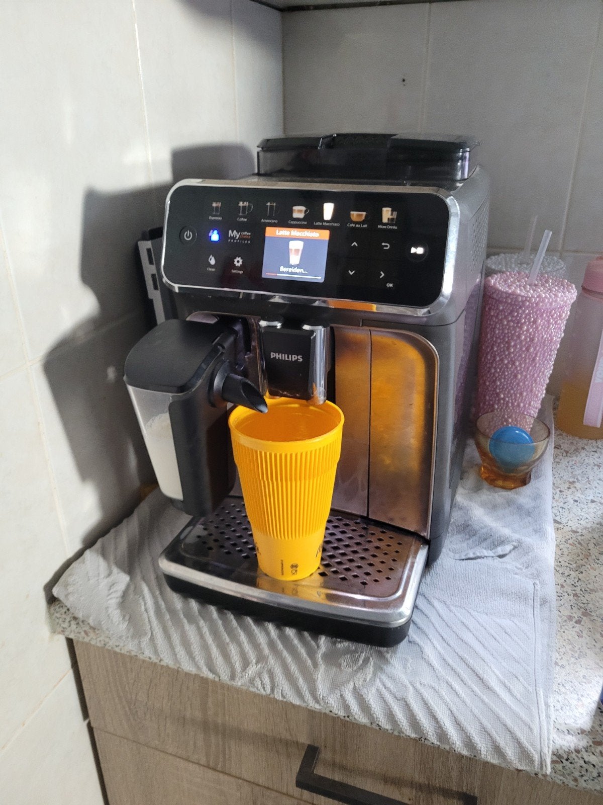Philips EP5549/70 Volautomatische Espressomachine, Ophalen of Verzenden, Gebruikt, Espresso apparaat, Koffiebonen