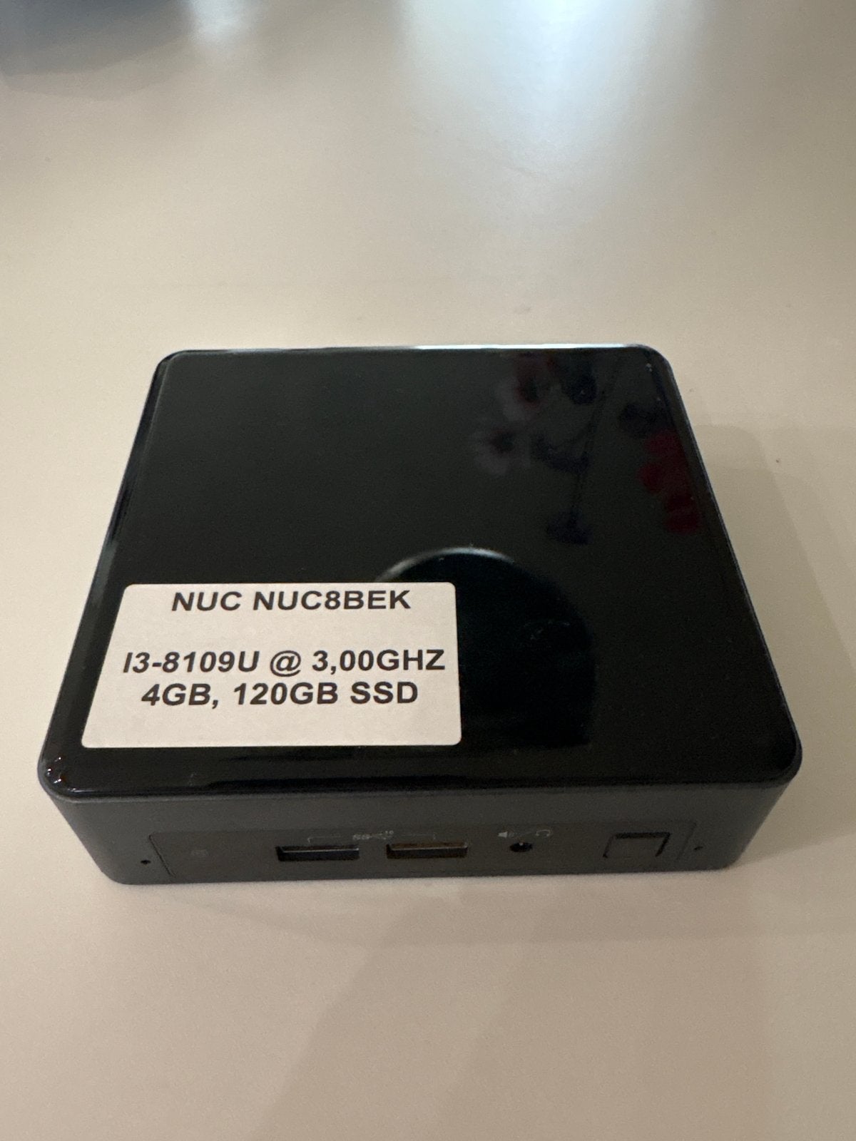 Intel NUC NUC8BEK i3-8109U Mini PC 4GB RAM 120GB SSD, Computers en Software, 2 tot 3 Ghz, Ophalen of Verzenden, Zo goed als nieuw