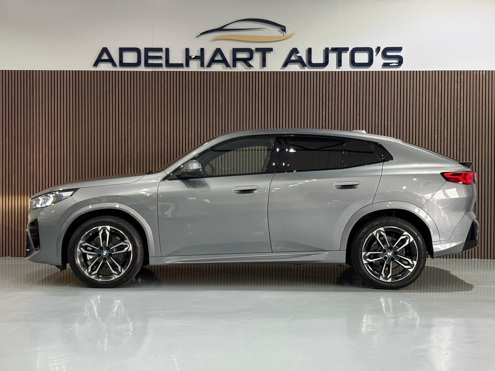 BMW X2 SDrive20i M Sport 170 PK Mild Hybride Nieuw Model / H, Auto's, BMW, X2, Gebruikt, Zwart, Bedrijf