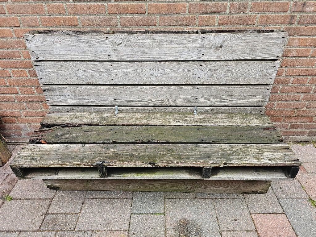 Gratis zelfgemaakte banken en krukjes van pallets, Ophalen, Gebruikt, Hout