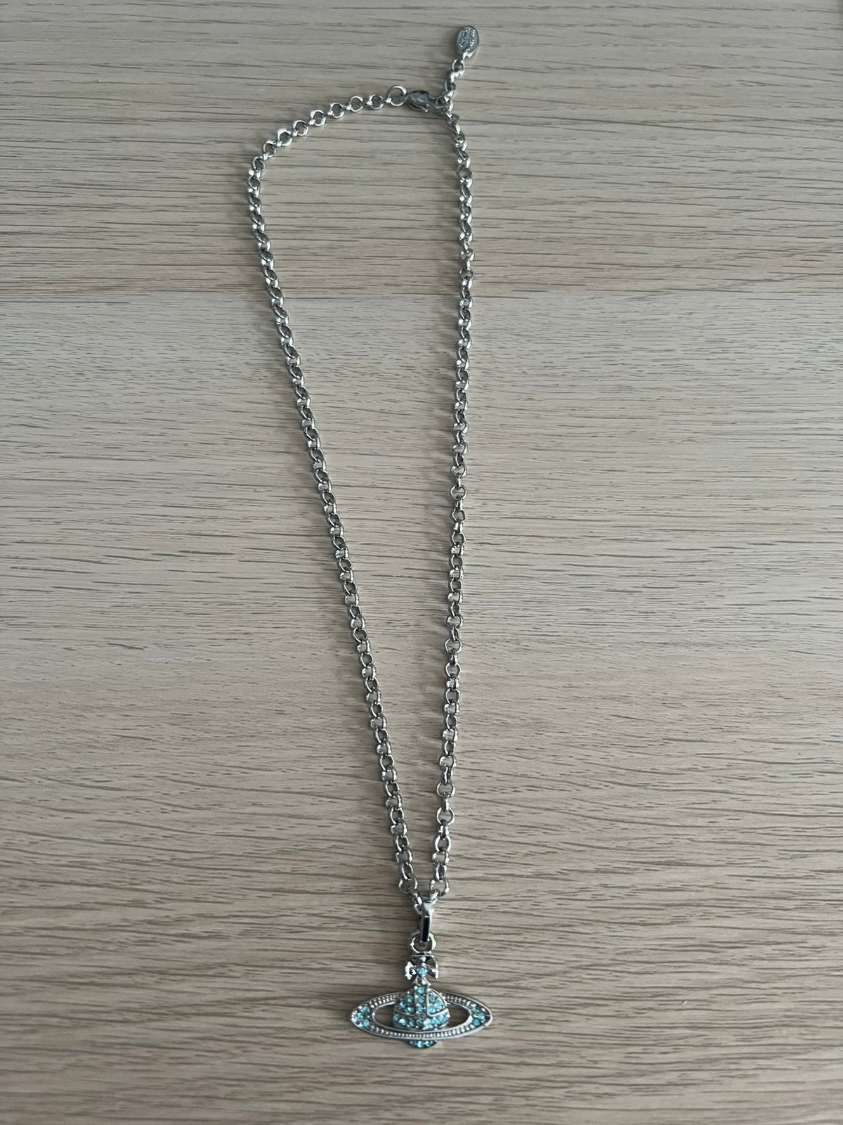 Vivienne westwood blue gem necklace, Sieraden, Tassen en Uiterlijk, Ophalen of Verzenden, Zo goed als nieuw, Blauw, Overige materialen