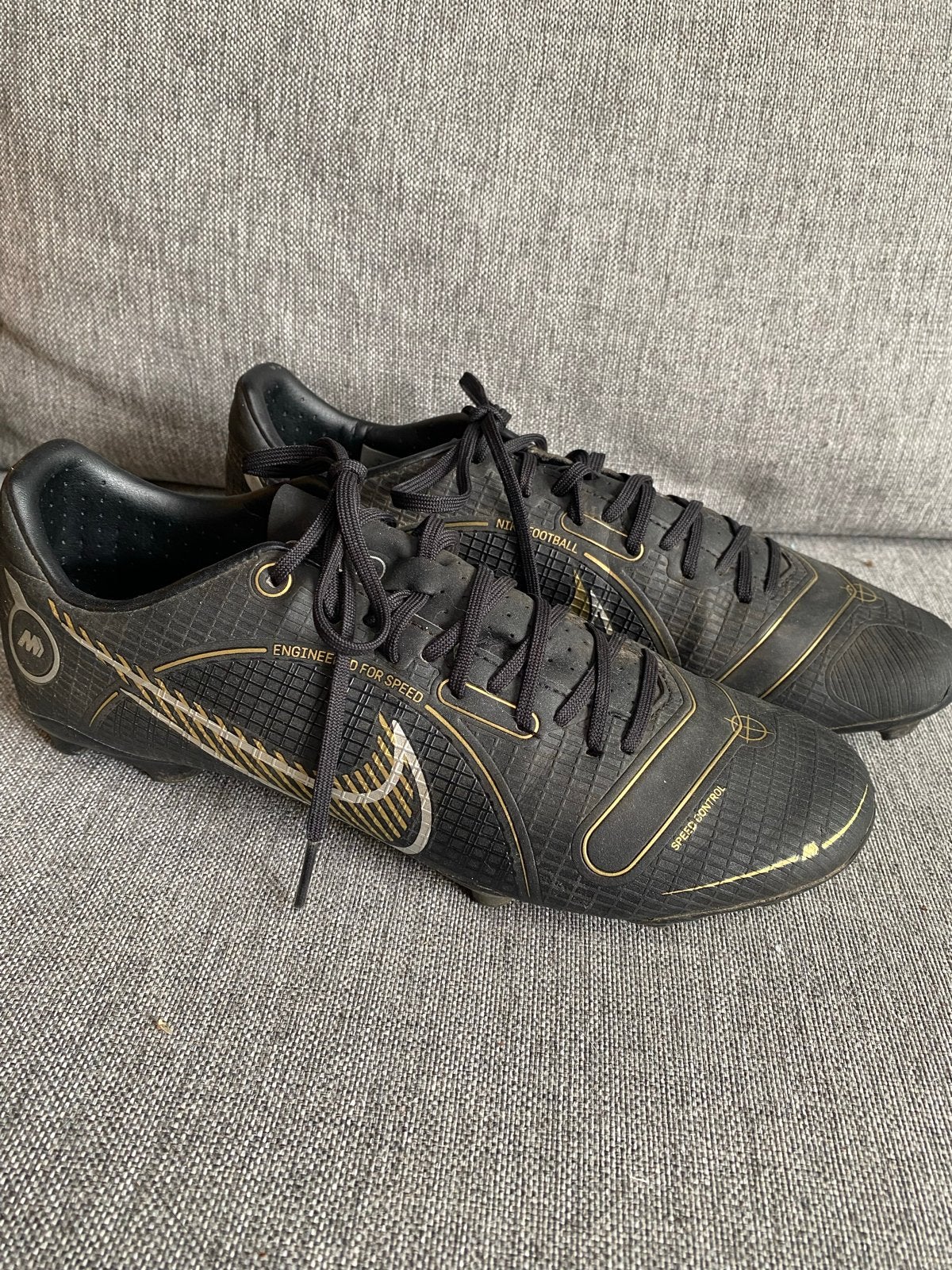 Nike Mercurial Voetbalschoenen - Zwart/Goud maat 40, Sport en Fitness, Voetbal, Verzenden, Gebruikt, Schoenen