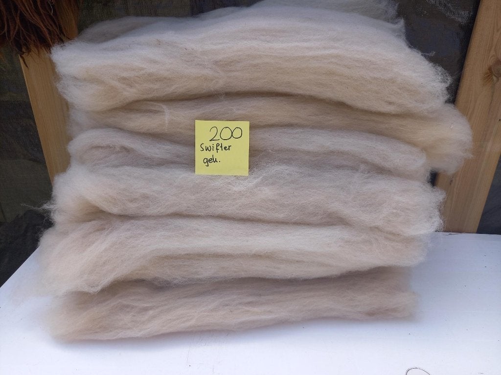 nr 200 Gekaarde wol van een Swifter schaap, Ophalen of Verzenden, Nieuw
