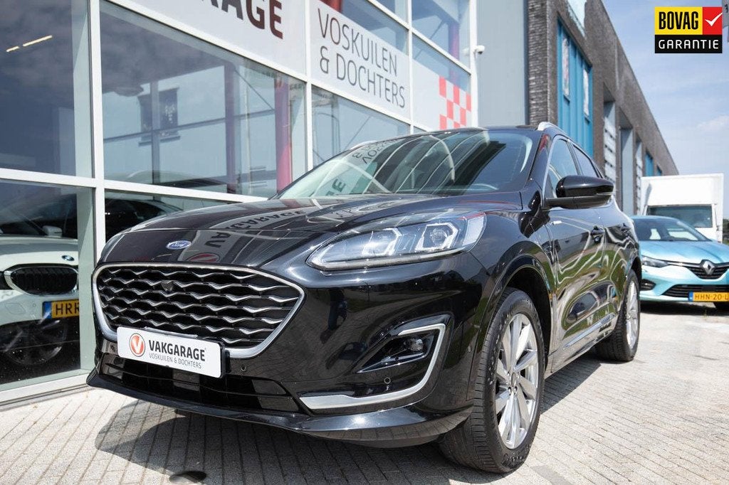 Ford Kuga 2.5 PHEV Vignale | Leder | 1500kg trekgewicht, 12 maanden, Gebruikt, Zwart, 4 cilinders