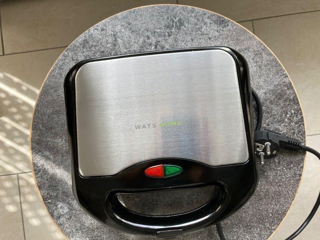 WATS HOME Tosti-ijzer / Sandwichmaker, Ophalen, Zo goed als nieuw