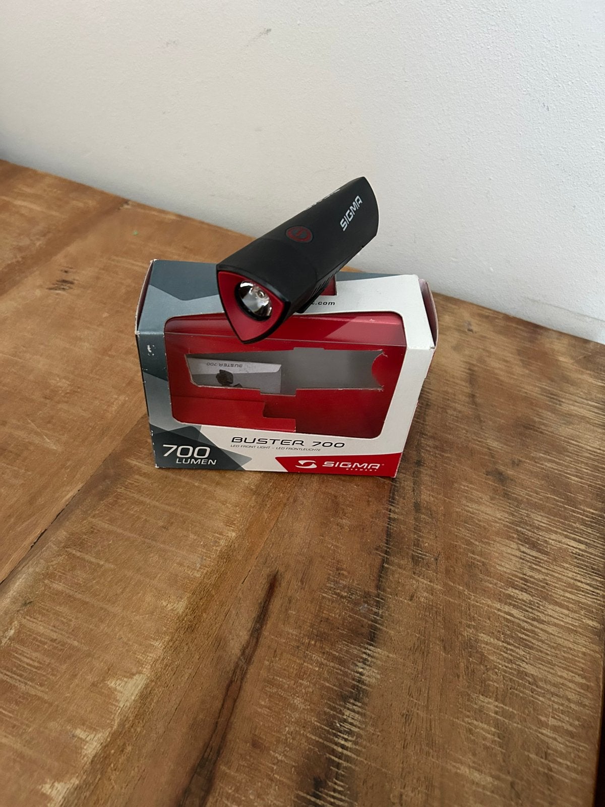Sigma Buster 700 frontlamp, Ophalen of Verzenden, Zo goed als nieuw