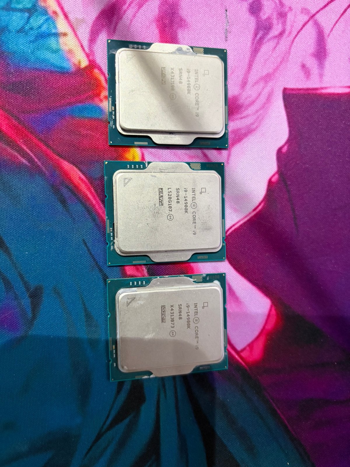 3x Suggestion Intel Core i9-14900K 3.2GHz (6.0GHz Turbo), Computers en Software, Processors, Ophalen of Verzenden, Gebruikt, 4 Ghz of meer
