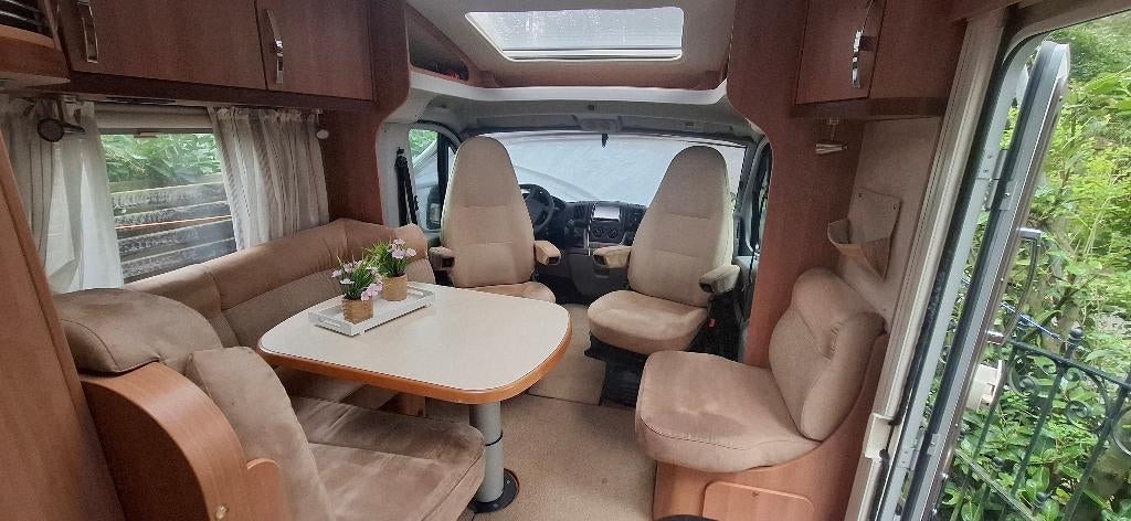 Hymer T674 CL – 70.000 km (!) – Lengtebedden – Topstaat, Caravans en Kamperen, Ringverwarming, Tot en met 3, Reservewiel, Hymer