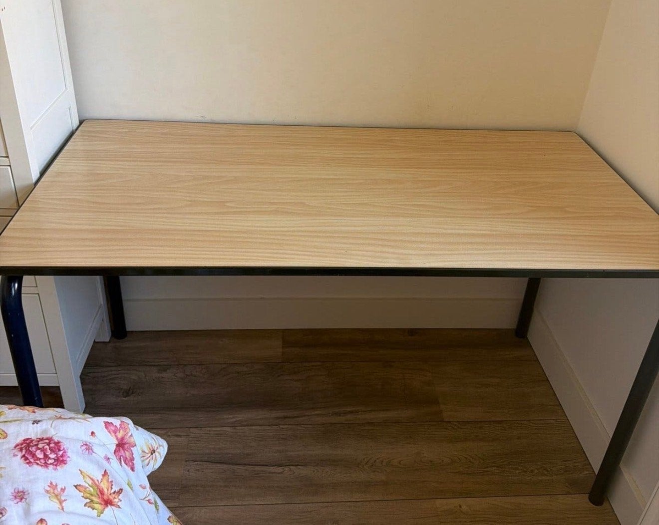 Bureau 160x60 cm - Licht hout met metalen onderstel, Ophalen, Gebruikt, Hout, Computerbureau