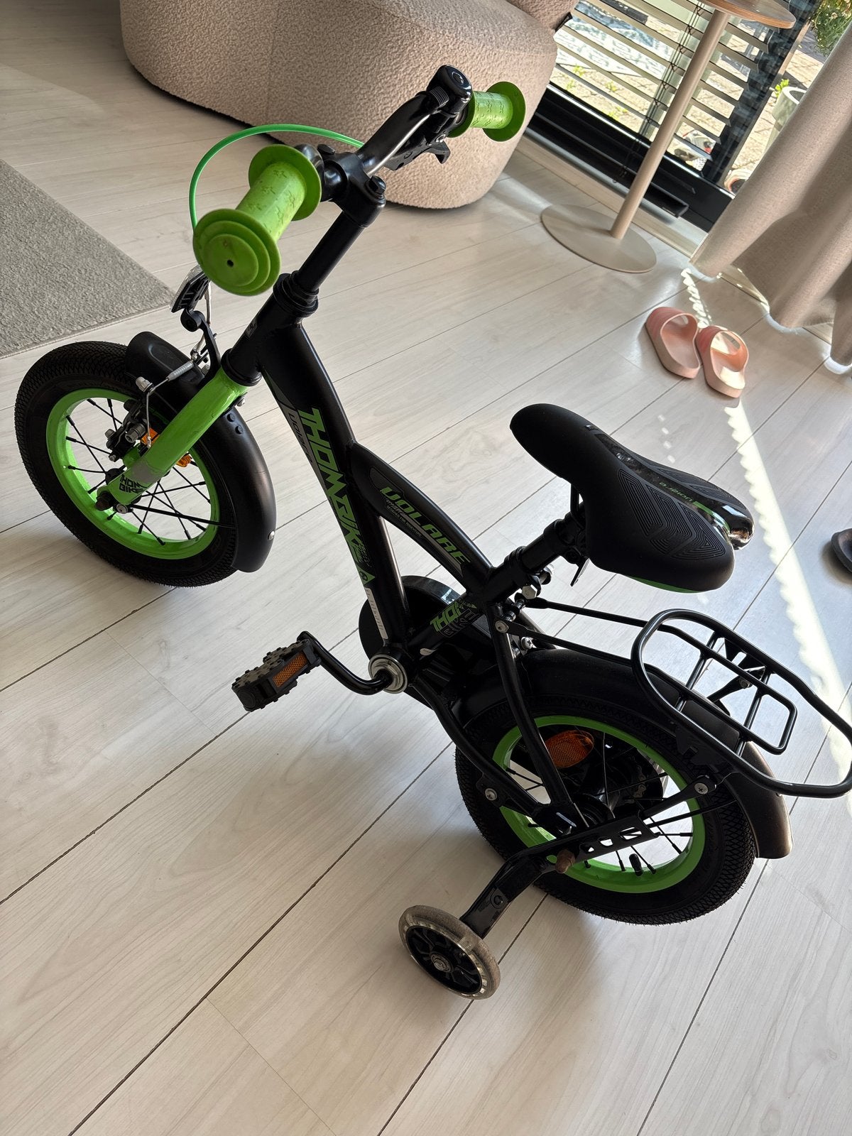 Volare Thombike 14 inch kinderfiets met zijwieltjes, Ophalen, Zijwieltjes, Gebruikt, Velgrem