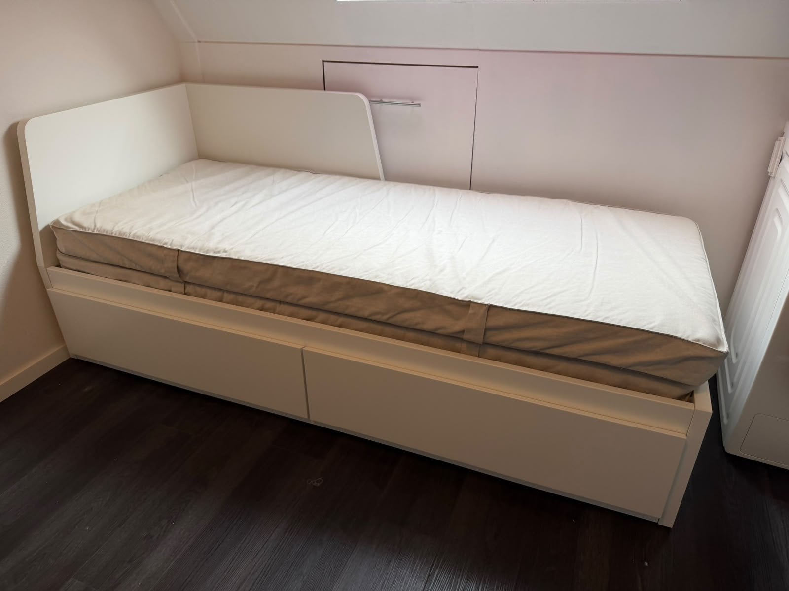 Ikea Flekke bedbank b 80-160 cm, l 200 cm incl 2 lades, Ophalen, Wit, Tweepersoons, Zo goed als nieuw
