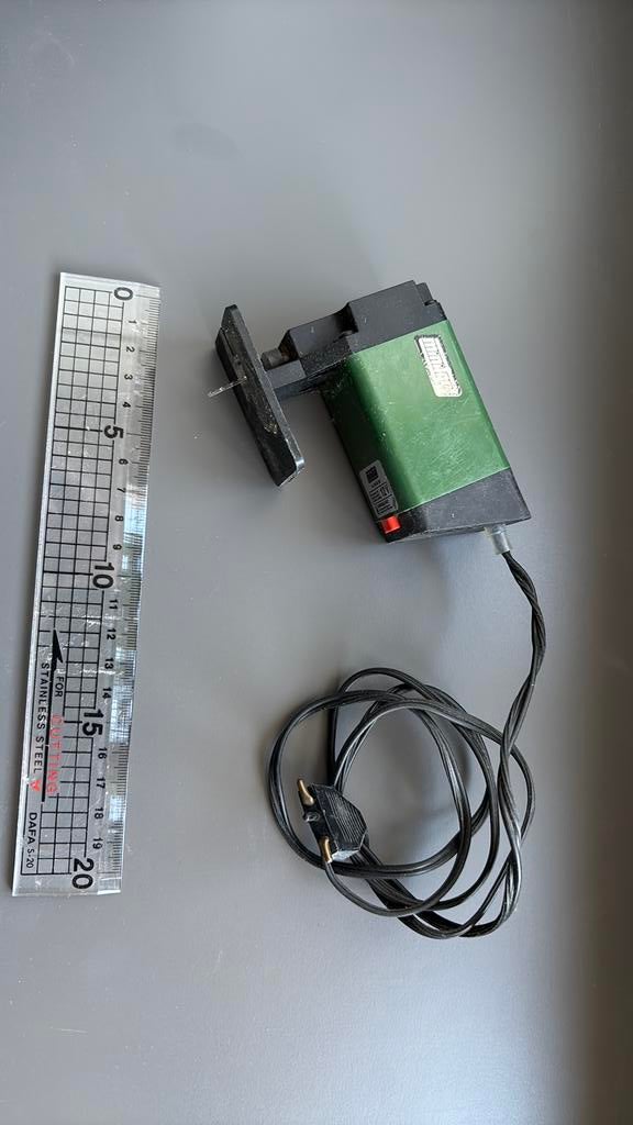 Mini decoupeerzaag 12volt, Ophalen, Gebruikt, Groter dan 1:32