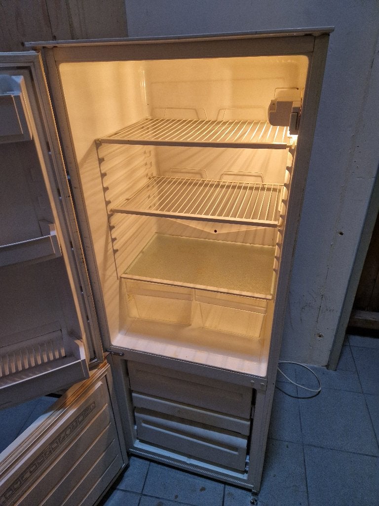 koelkast vrieskast, Witgoed en Apparatuur, Koelkasten en IJskasten, Ophalen, Gebruikt, 75 tot 100 liter, Met aparte vriezer