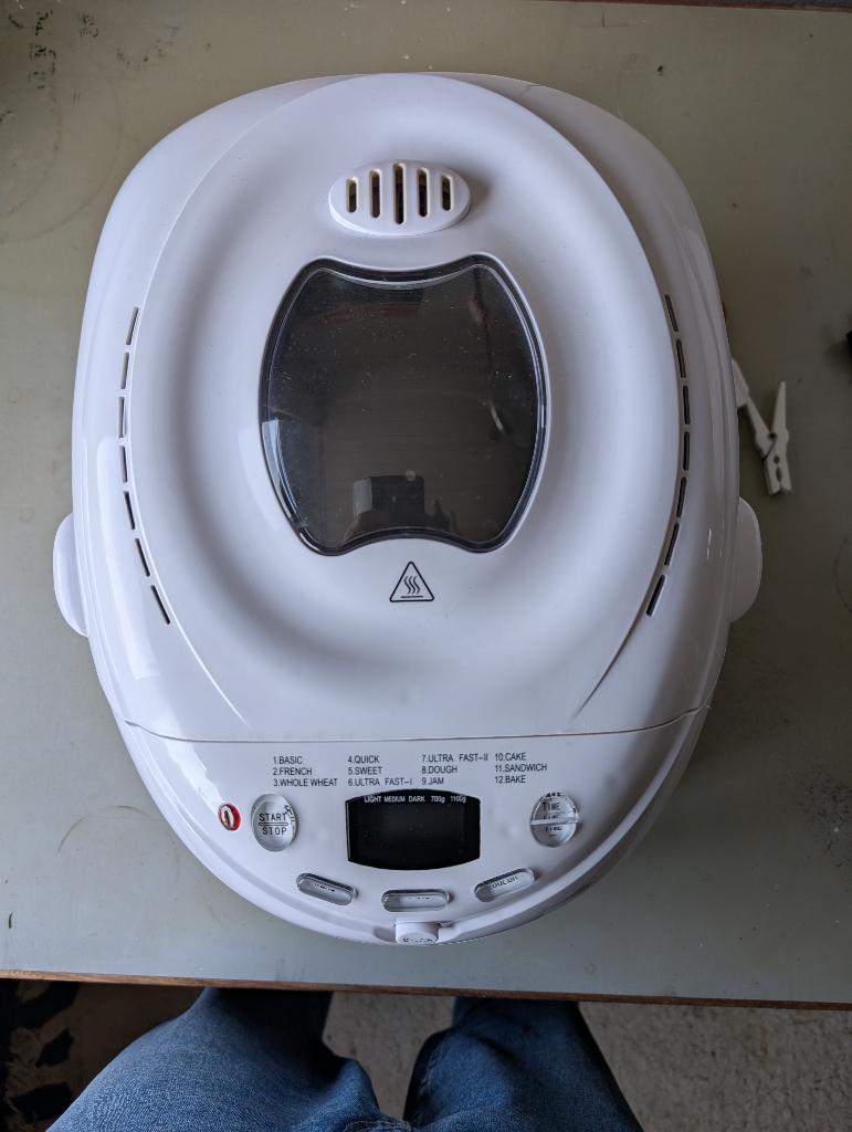 Te koop broodbakmachine, Witgoed en Apparatuur, Broodbakmachines, Kijkvenster, Zo goed als nieuw, 400 tot 800 gram deeg, Ophalen