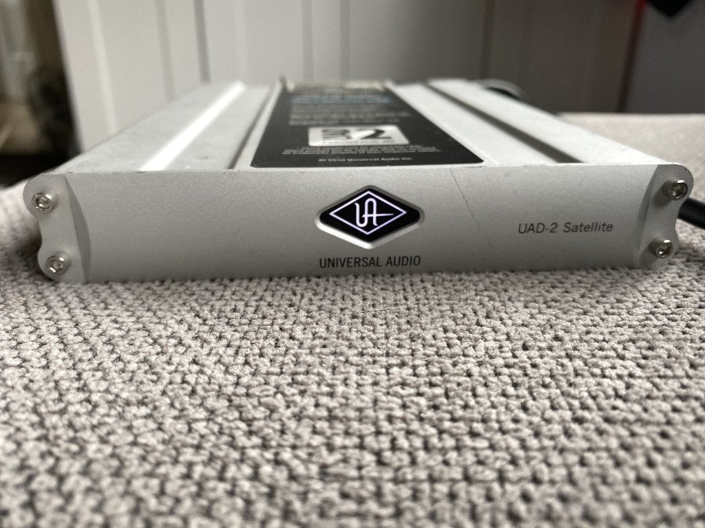 uad 2 satellite quad firewire.  Universal Audio, Muziek en Instrumenten, Ophalen of Verzenden, Gebruikt, Reverb