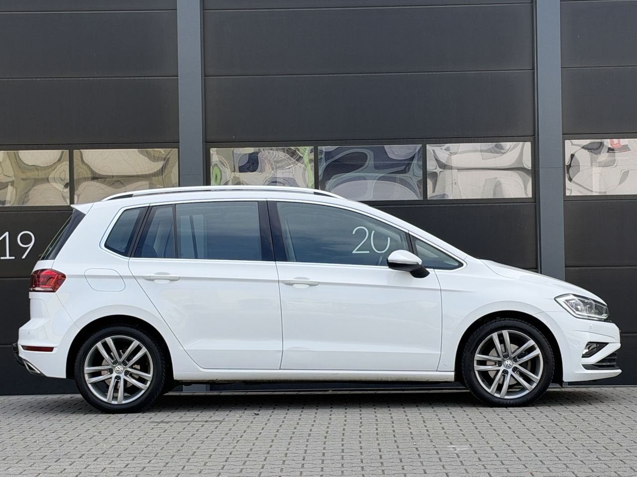 Volkswagen Golf Sportsvan 1.6 TDI Highline Xenon Camera EURO, 1345 kg, Euro 6, 116 pk, Wit