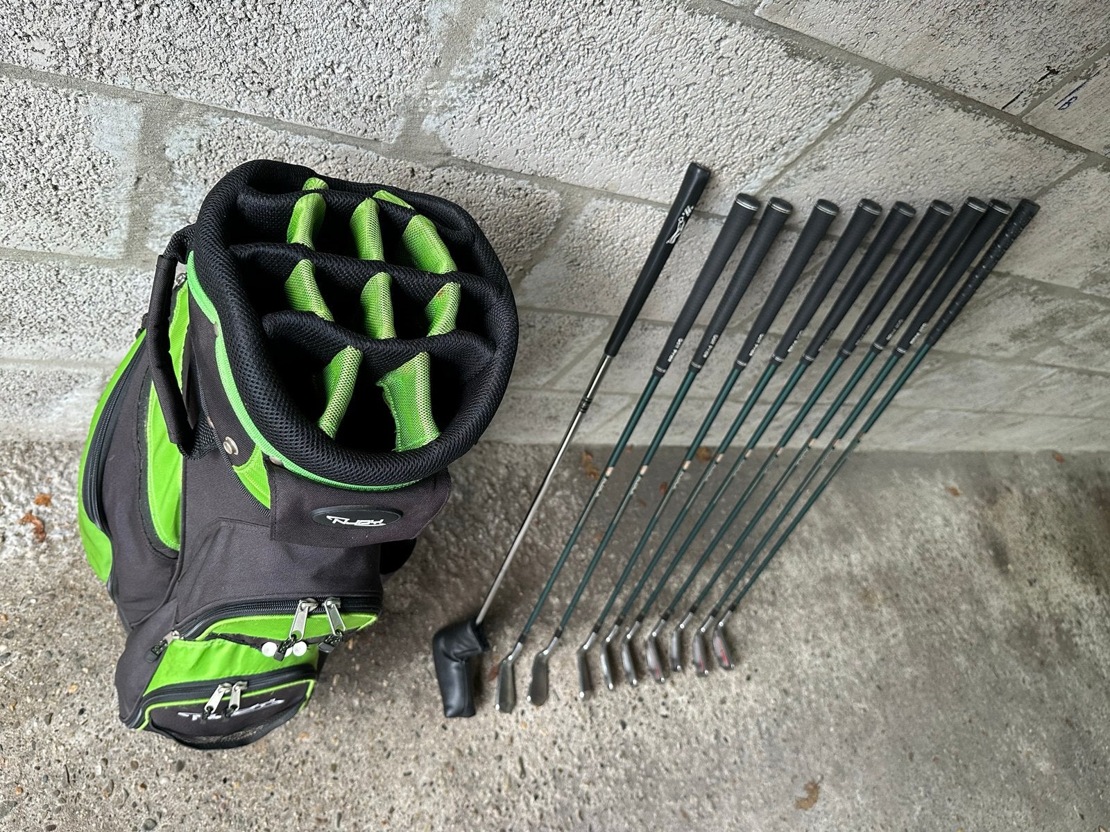 Wilson golfset met clubs 3-S en Dunlop putter, Ophalen, Gebruikt, Set, Overige merken