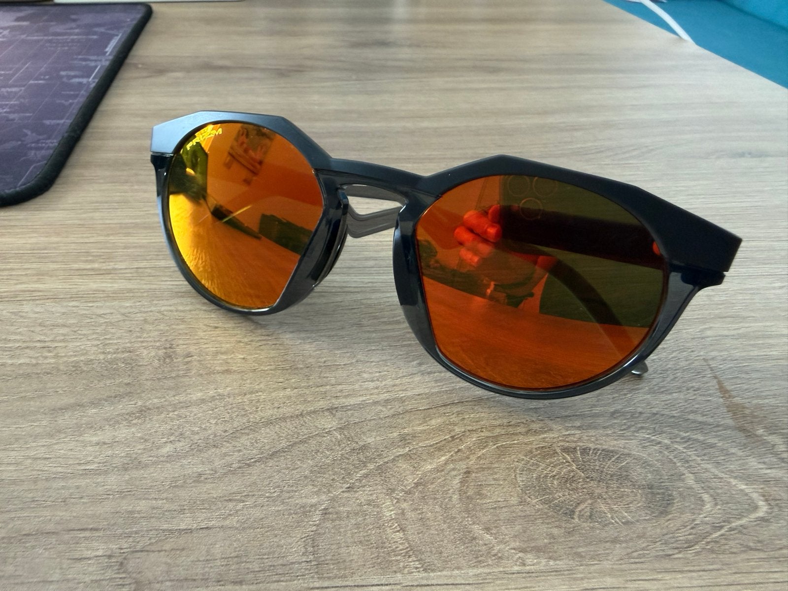 Oakley HSTN Prizm Zonnebril met Rode Glazen OO2942-0252, Ophalen, Zonnebril, Zo goed als nieuw, Oakley