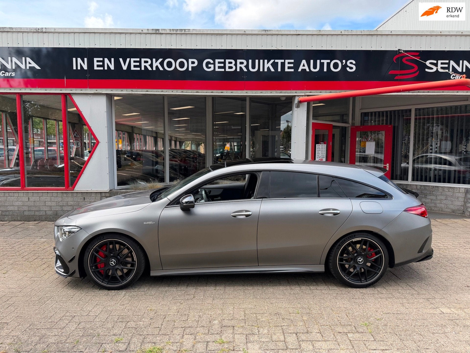 Mercedes-Benz CLA-klasse Shooting Brake AMG 45 S 4MATIC+ - F, Auto's, Automaat, Gebruikt, 4 cilinders, Leder