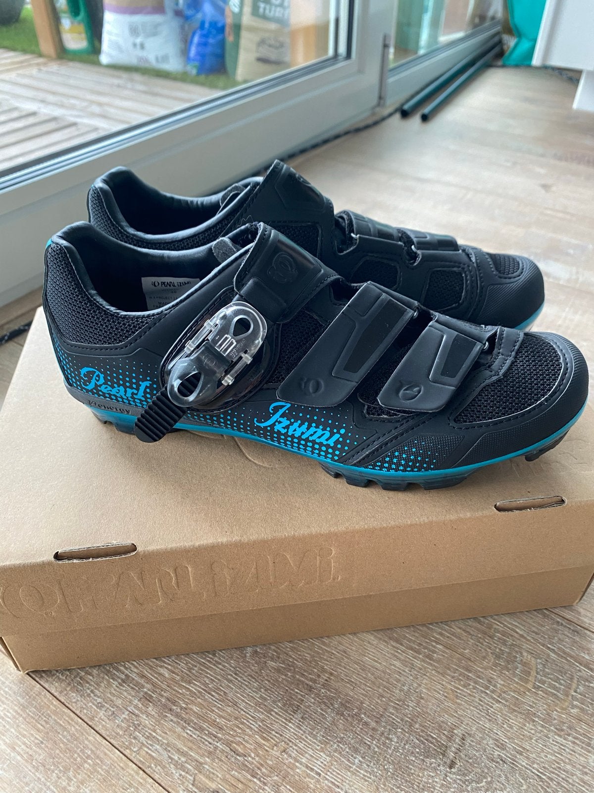 Nieuwe Pearl Izumi fietsschoenen dames, maat 40, Schoenen, Nieuw, Overige maten, Ophalen of Verzenden