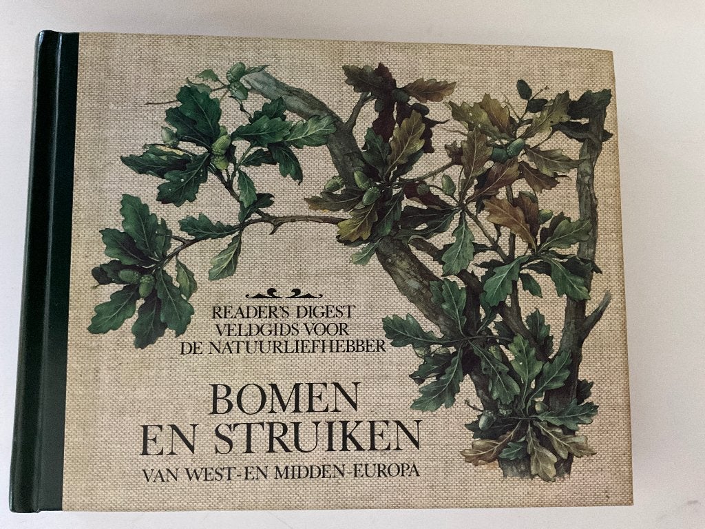 Reader's Digest: Bomen en struiken van West- en Midden-Eur-, Boeken, Ophalen of Verzenden, Zo goed als nieuw, Bloemen, Planten en Bomen