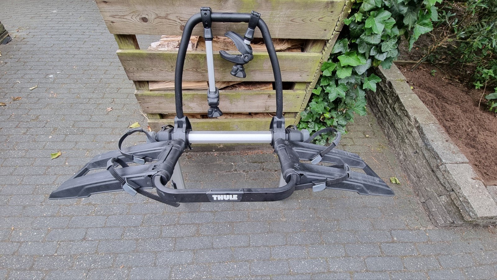 Thule Outway Platform achterklep fietsendrager, Auto diversen, Fietsendragers, Ophalen of Verzenden