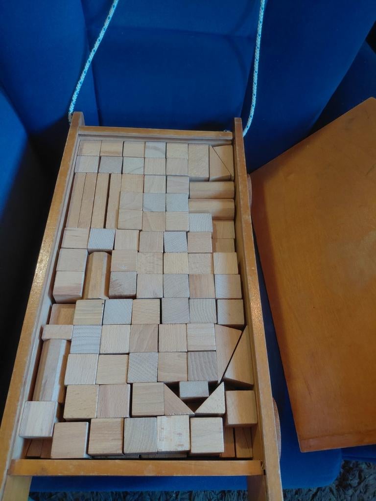 Houten blokkenwagen met sleeptouw, Ophalen, Gebruikt, Duw- of Trekspeelgoed
