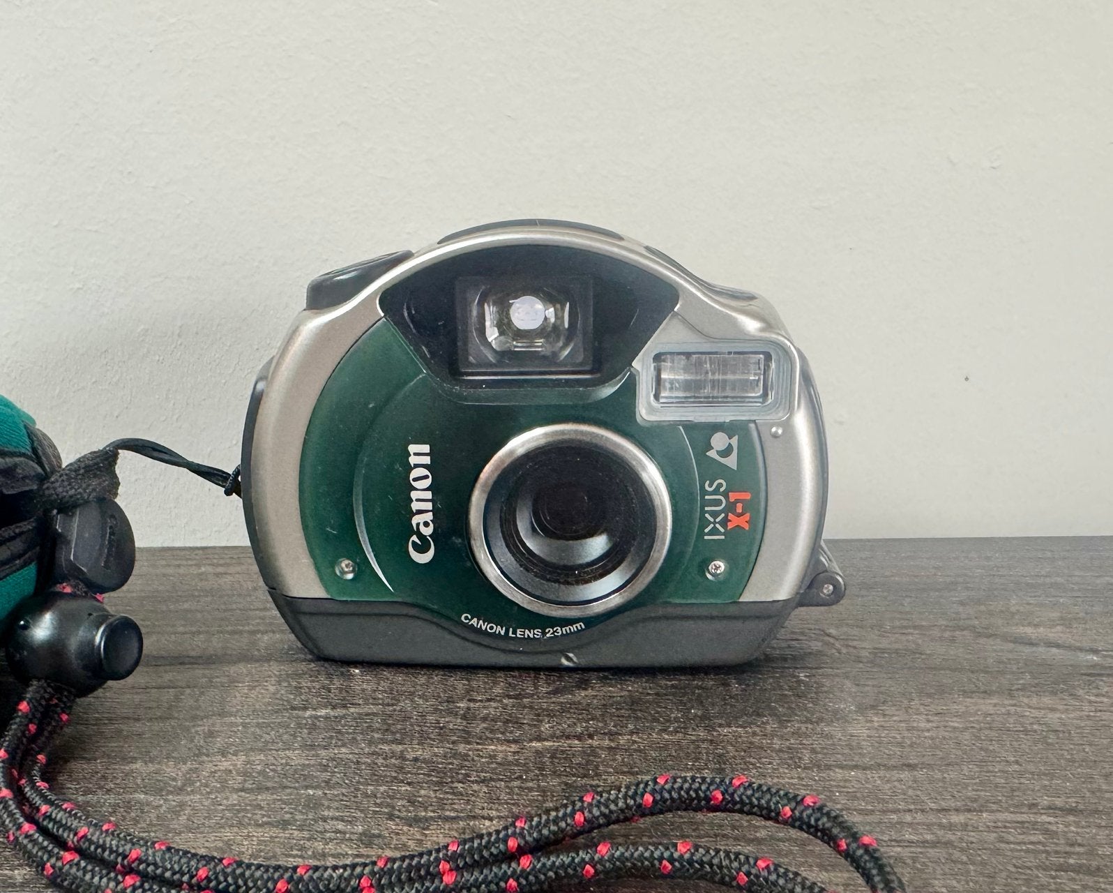 Canon ixus x-1 waterdicht onderwatercamera, Ophalen of Verzenden, Zo goed als nieuw
