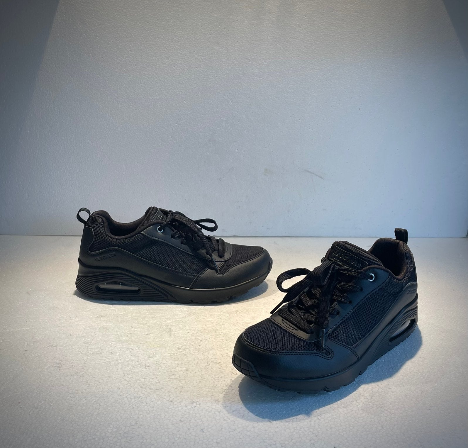 Skechers Air Cooled Memory Foam schoenen sneakers 40 zwart, Kleding | Dames, Zwart, Ophalen of Verzenden, Sneakers of Gympen, Zo goed als nieuw