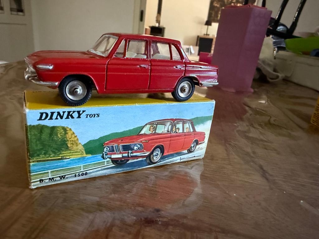 Dinky Toys France BMW 1500 - Zeer Mooie Staat met Doos, D, Dinky Toys, Ophalen of Verzenden, Zo goed als nieuw