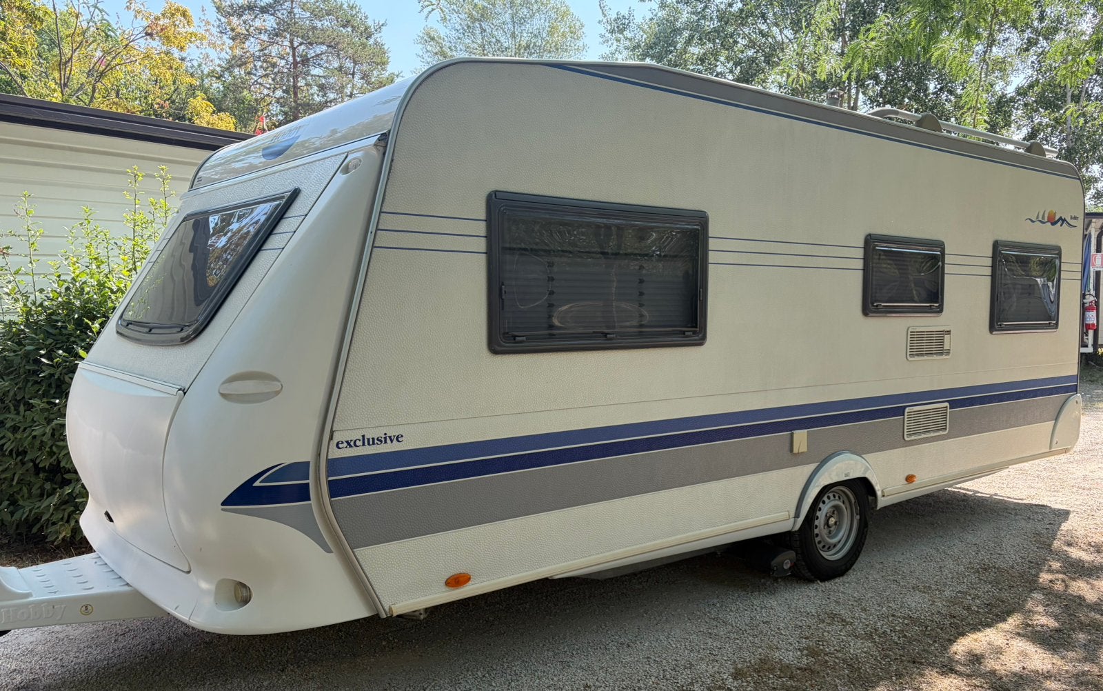 Nette Hobby caravan 2003 exclusive 540 UF mover en luifel, Magnetron, Rondzit, Hobby, Particulier