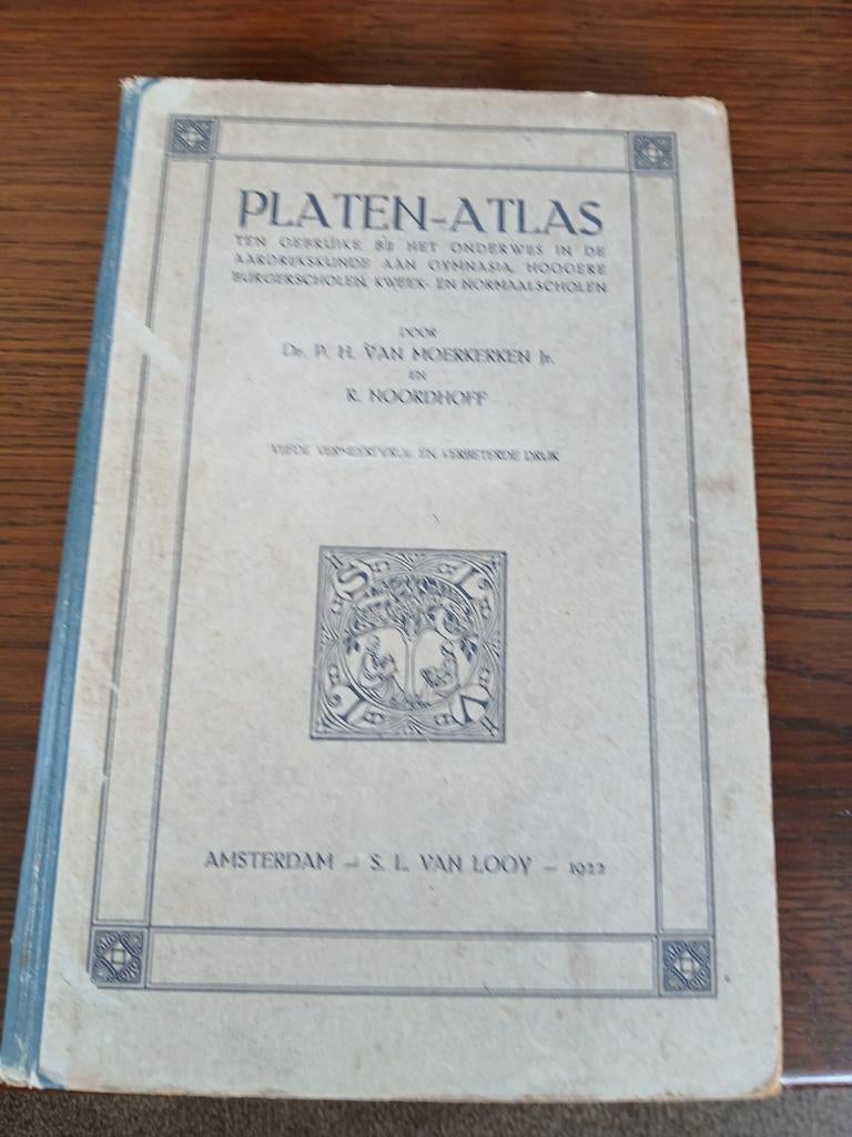 WD015.Platen-Atlas 1922 - Dr. P.H. van Moerkerken  ., Boeken, Atlassen en Landkaarten, Gelezen, Overige atlassen, Wereld, 1800 tot 2000